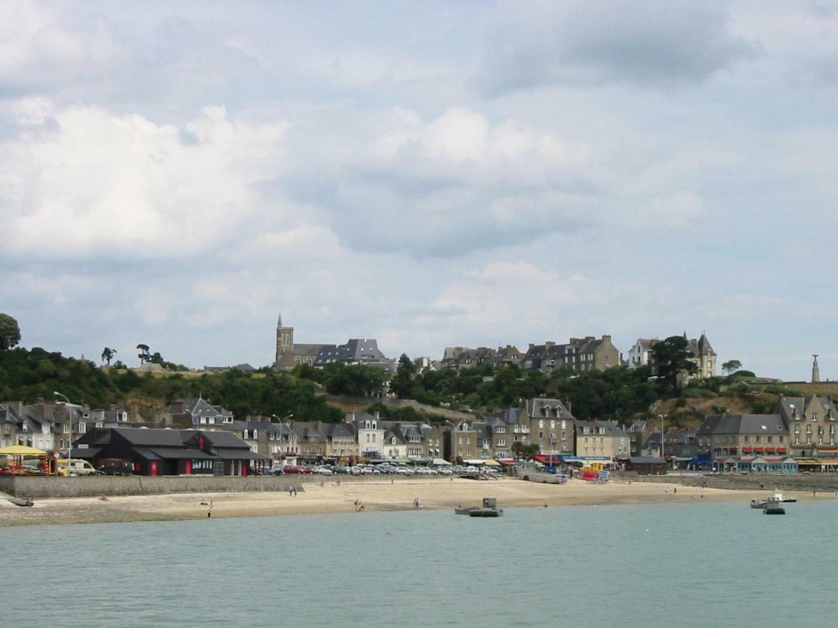 Jacques Melchior Meuble De Tourisme 3 Etoiles Intra Muros Saint-Malo Buitenkant foto